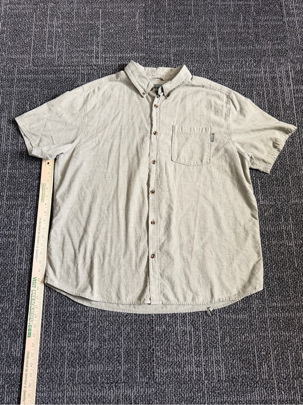 Men's Woolrich Beige Button Down Shirt Size Large